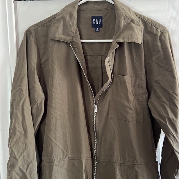 GAP TENCEL& Lyocell Jumpsuit
10 Tall | army jacket green - Picture 4 of 5